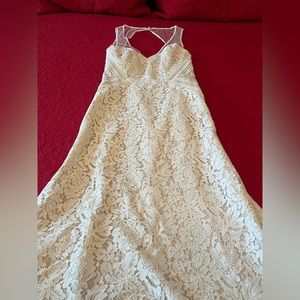 Ti Adora by Alvina Valenta Cream Lace Wedding Dress